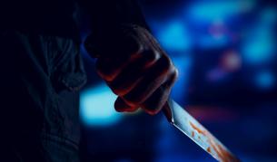 <p>Тийнейджър намушка с нож трима души във Великобритания (СНИМКИ)</p>