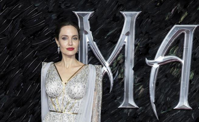 Анджелина Джоли се завръща като Злодеида