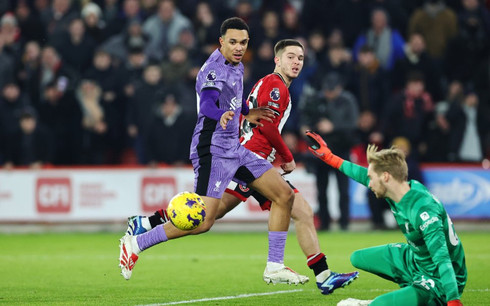 Отборите на Шефилд Юнайтед и Ливърпул играят при резултат 0:1