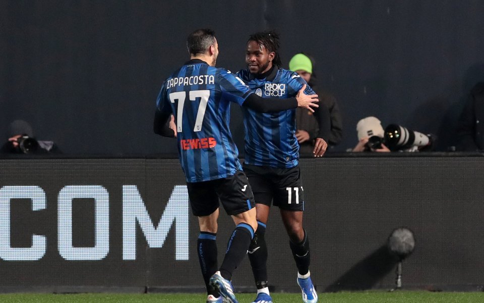 Аталанта и Милан играят при резултат 2:2 в един от най-интересните