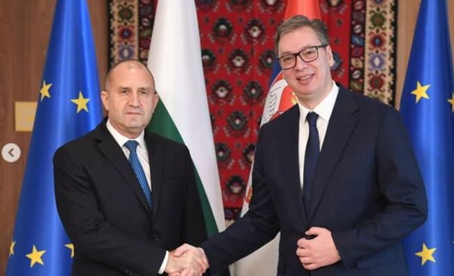 <p>Вучич поздрави Радев за победата на изборите</p>