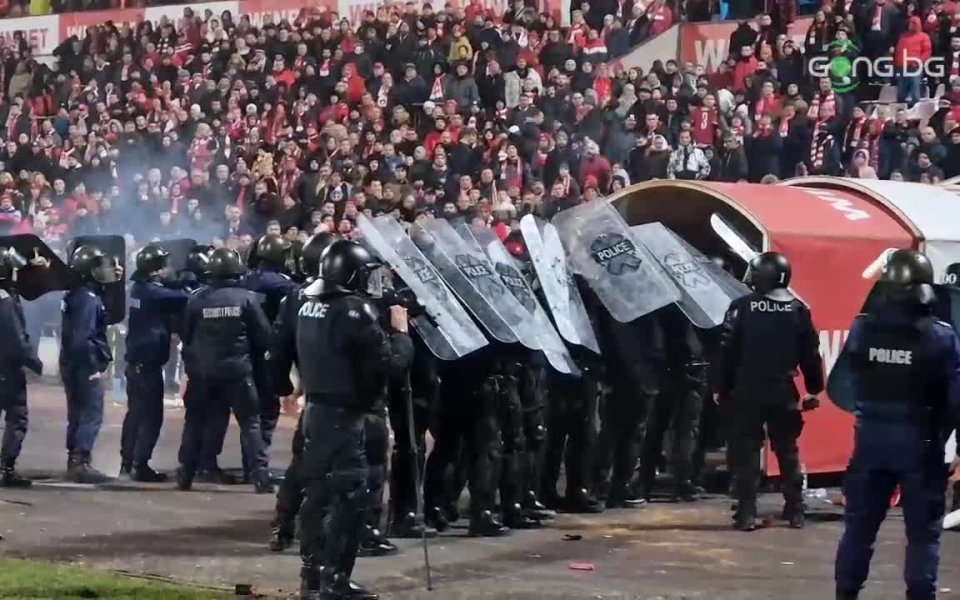 Лудогорец победи ЦСКА с късен гол в последния мач на