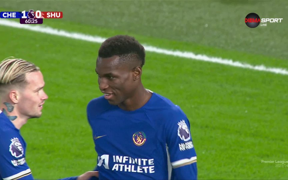 Домакините удариха за втори път своя опонент в 61-ата минута.