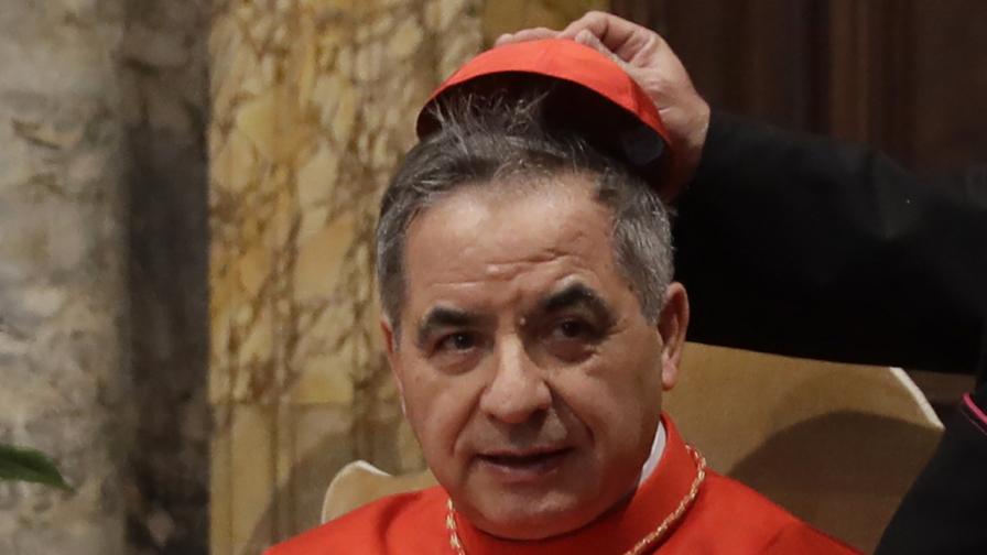Финансов скандал във Ватикана: Кардинал беше осъден на затвор