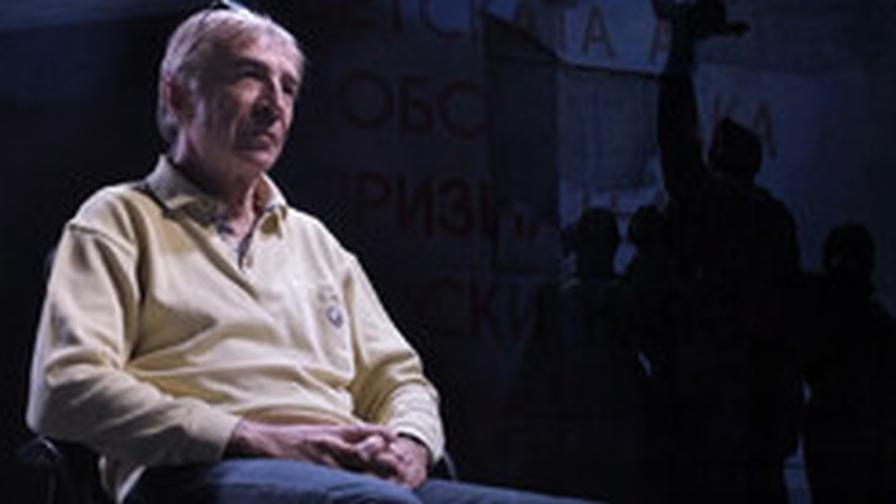 С чук срещу сърпа: Мъжът, който посегна на Паметника на Съветската армия
