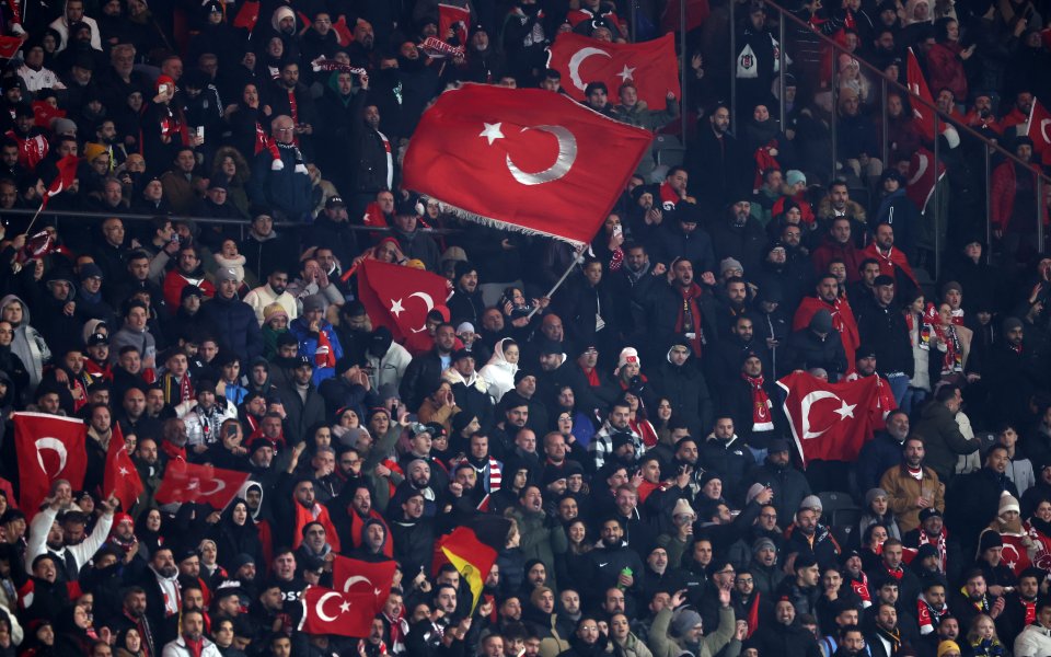 От Бешикташ са готови да приемат финала за Суперкупата на Турция