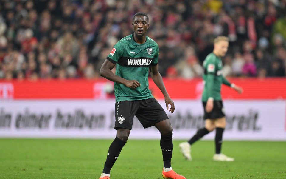 Нападателят на Щутгарт Серу Гираси може да премине в Милан