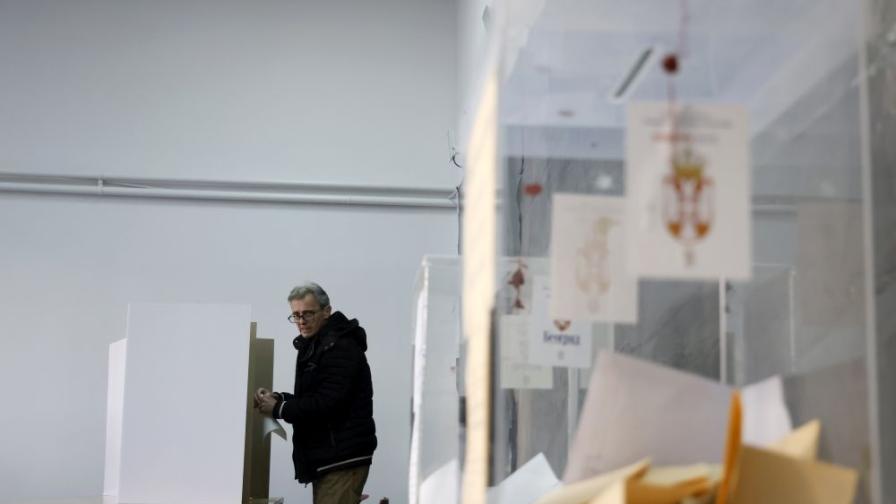 Множество инциденти и нередности на местните избори в Сърбия