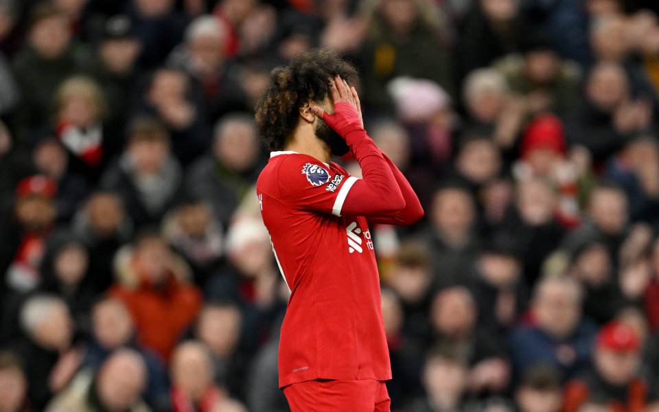 Звездата на Ливърпул Мохамед Салах споделя болката на семействата по