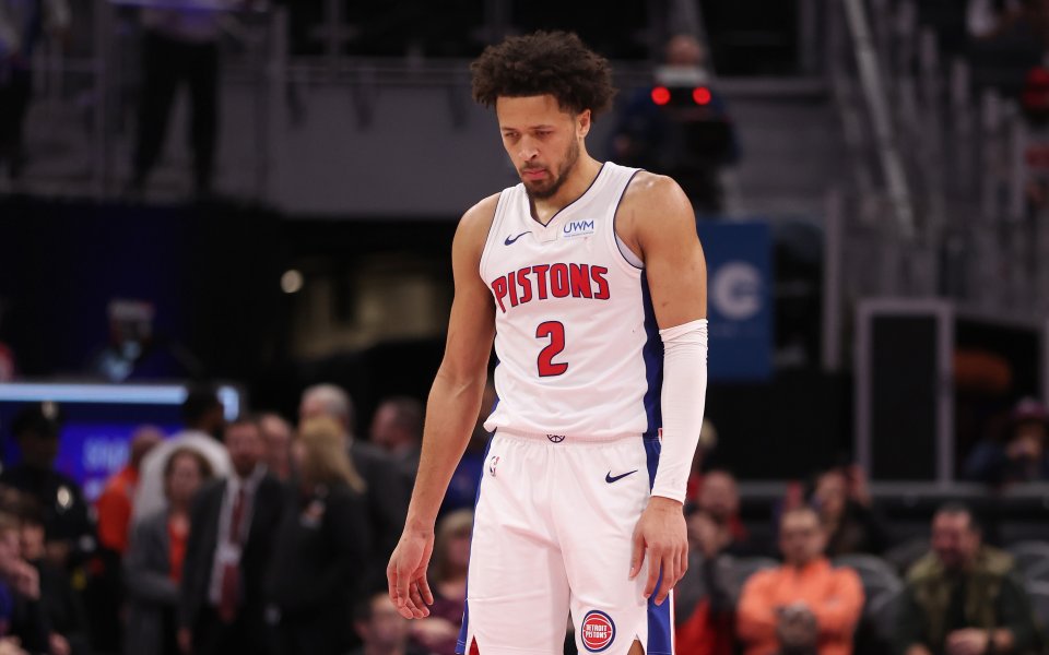 41 точки на Кейд Кънингам не бяха достатъчни, за да