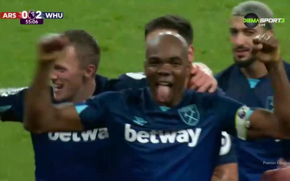 В 55-а минута на двубоя между Арсенал и Уест Хем