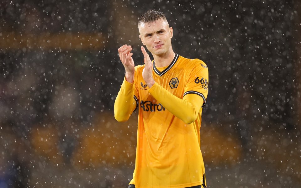 Айнтрахт Франкфурт продължава да бъде много активен на трансферния пазар.