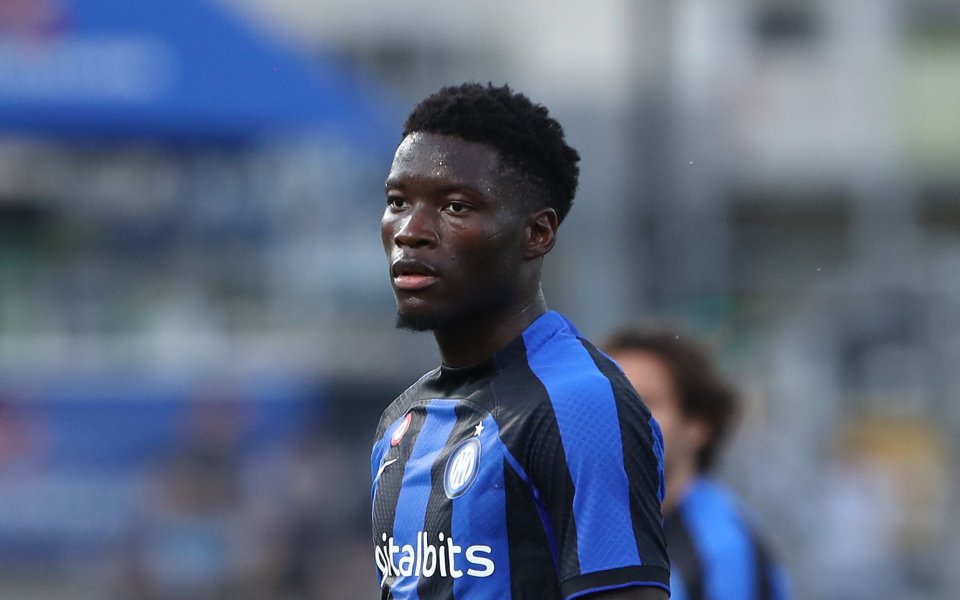 Севиля води преговори с Интер за привличането на халфа Люсиен