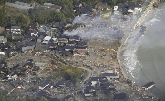 Броят на жертвите след силното земетресение в Япония расте
