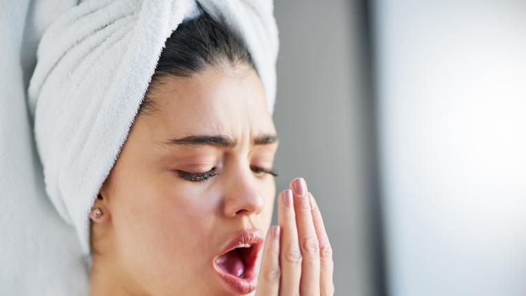 9 причини, поради които е възможно да имате метален вкус в устата