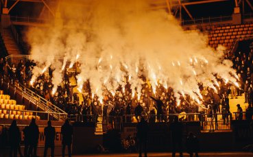 Фенове на Ботев Пловдив почетоха паметта на Тоско Бозаджийски на стадион