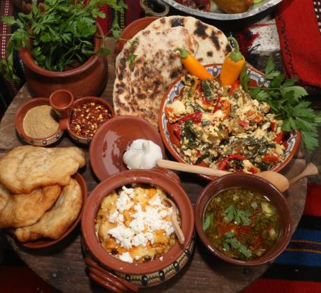 Българските кулинарни традиции са неизменна част от историята и културата