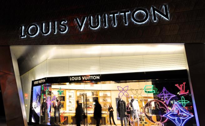 Грабеж в модна къща Louis Vuitton в Париж