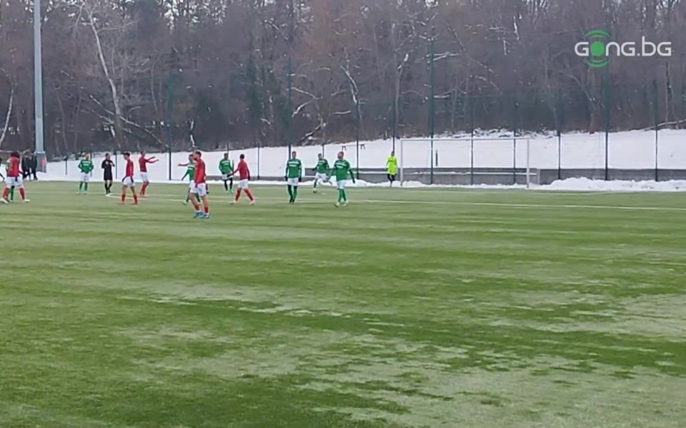 В 22-а минута на приятелския двубой между ЦСКА и Литекс червените получиха