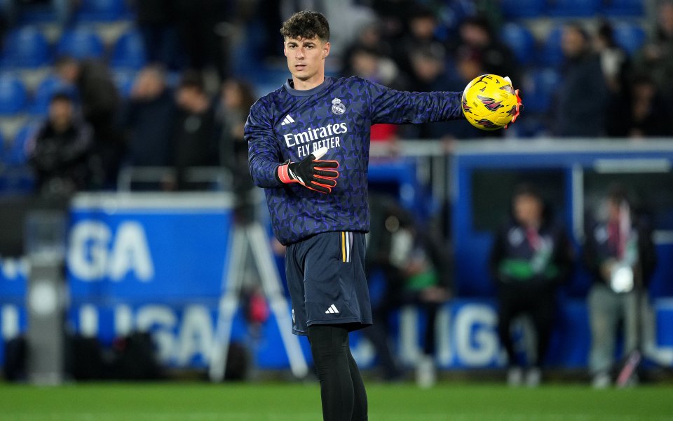 Реал Мадрид едва ли ще привлече вратаря на Челси -