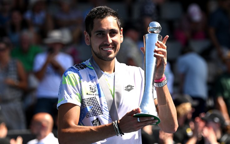Чилиец с първа титла от ATP тура след триумф в Оукланд
