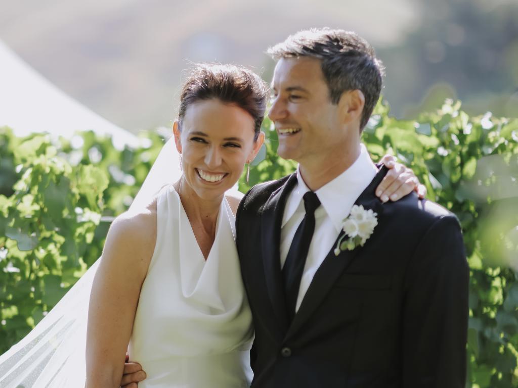 Бившата министър председателка на Нова Зеландия Джасинда Ардърн се омъжи за годеника
