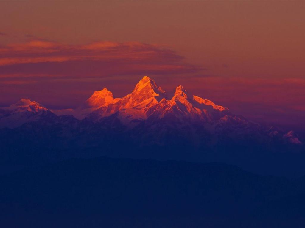 Непалският алпинист Ками Рита Шерпа изкачи Еверест за 29-и път,