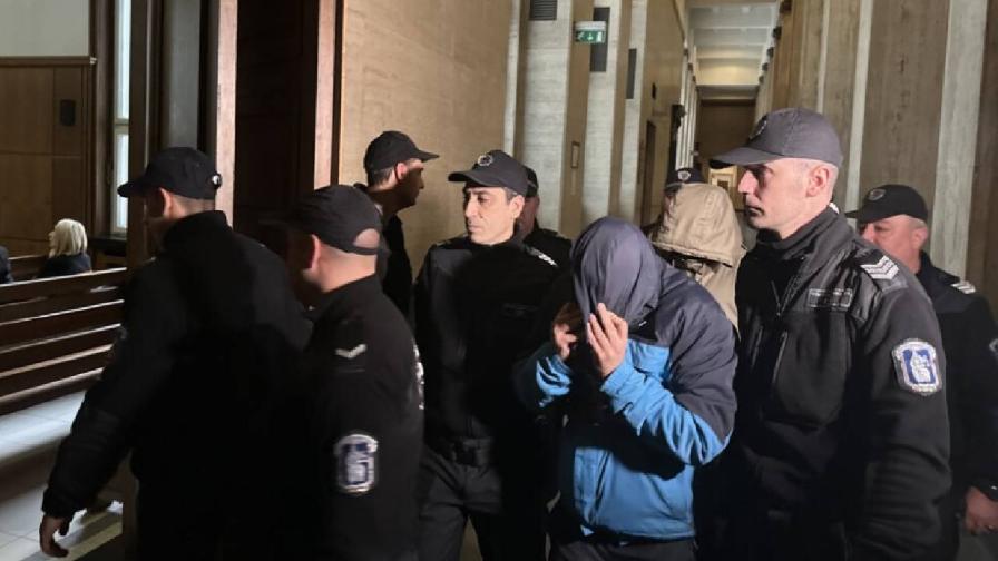 Обвинените за убийството на Русев: Искаме по-лека мярка, за да си гледаме семействата и бизнеса