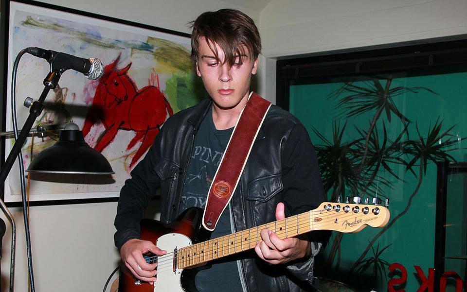  Робърт Дауни Джуниър 