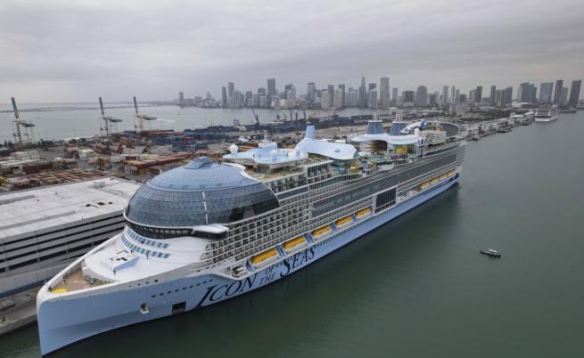 Icon of the Seas: Най-големият круизен кораб в света започва първото си плаване