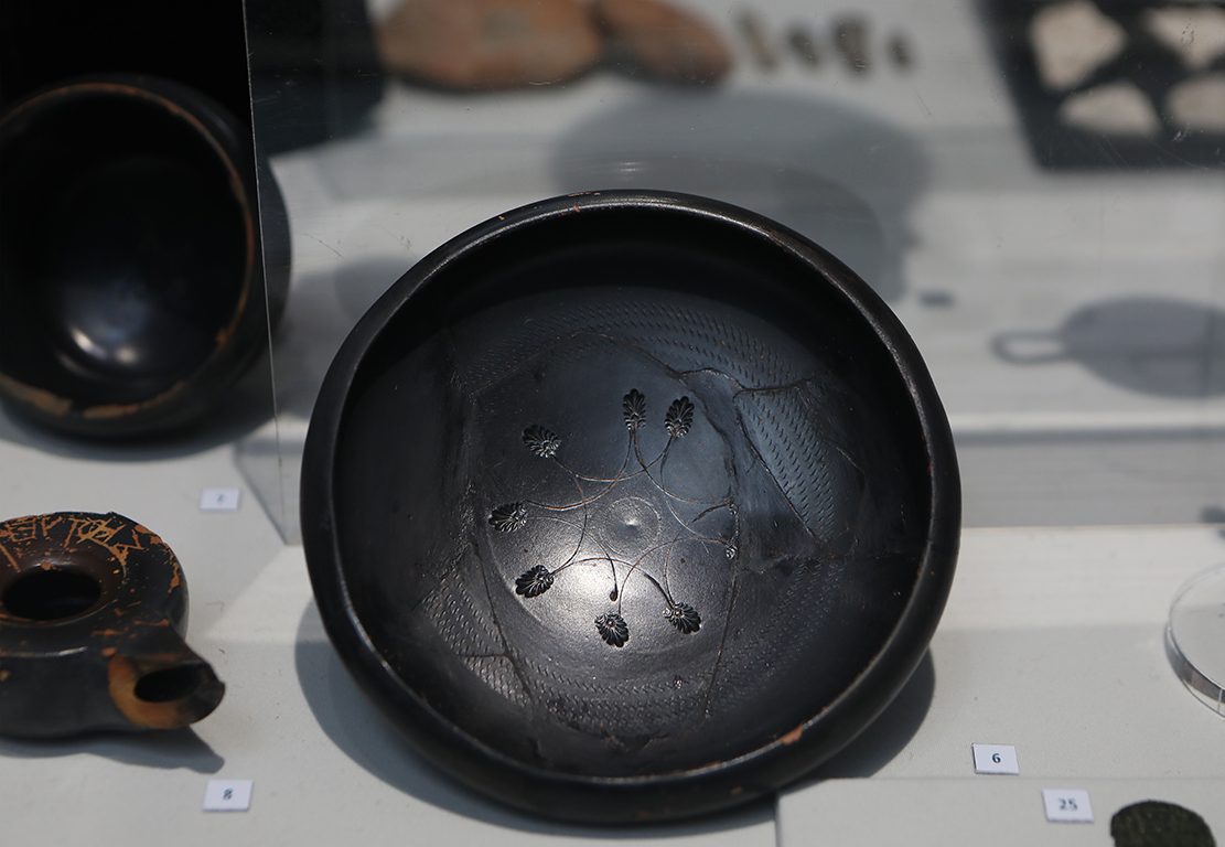 <p>В резултат на проведените редовни археологически разкопки на Антична крепост &bdquo;Равадиново&ldquo; в периода 2017-2023 г. са разкри и документирани доказателства за добре укрепен обект, съществувал на територията на гръцката колония Аполония Понтика (дн. гр. Созопол).</p>