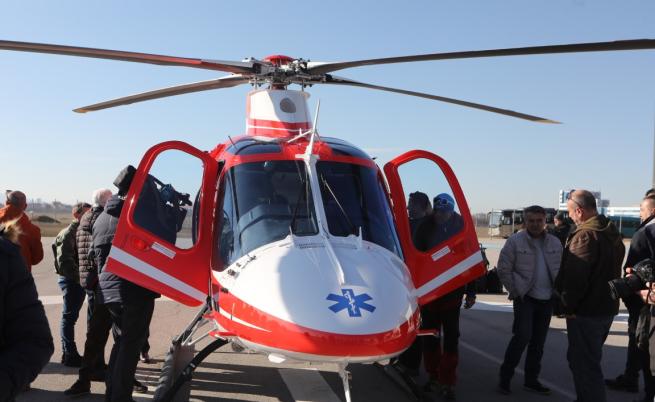 Официално: Представиха първия хеликоптер за спешна помощ по въздух у нас