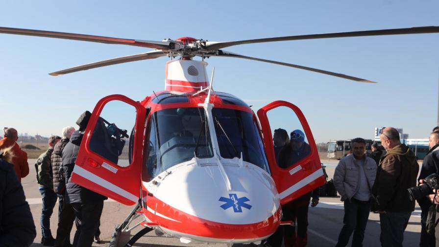 Официално: Представиха първия хеликоптер за спешна помощ по въздух у нас