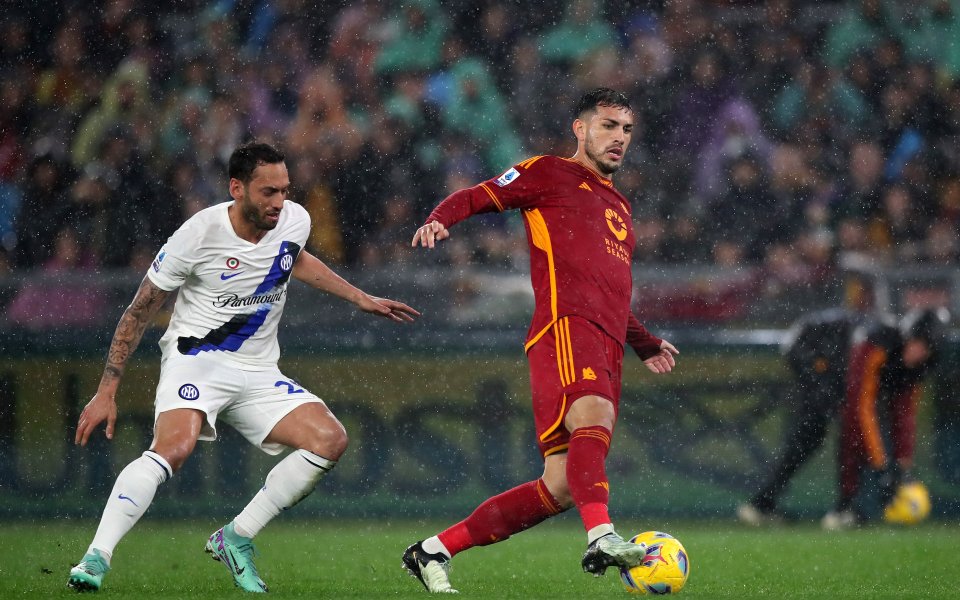 Рома и Интер играят при резултат 2:1 мач от 24-я кръг