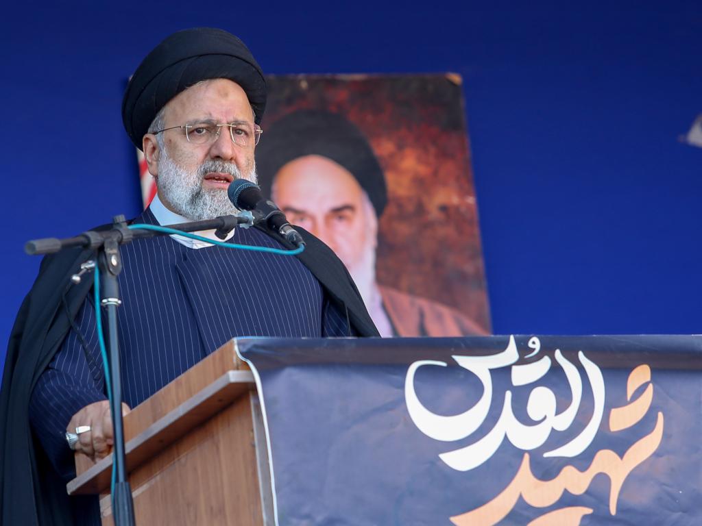 Президентът на Иран Ебрахим Раиси бе обявен за мъртъв в