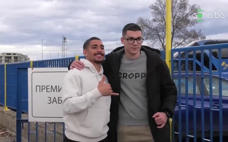Уелтън се сбогува с феновете на Левски (видео)