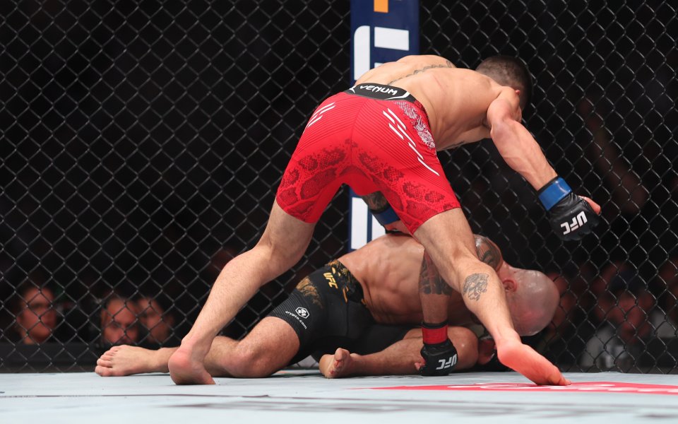 Илия Топурия е новият шампион на UFC в категория перо.