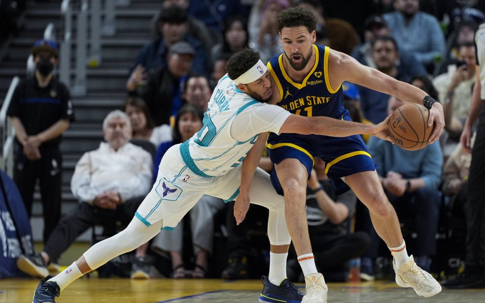 Голдън Стейт Уориърс продължи с добрите си изяви в последните