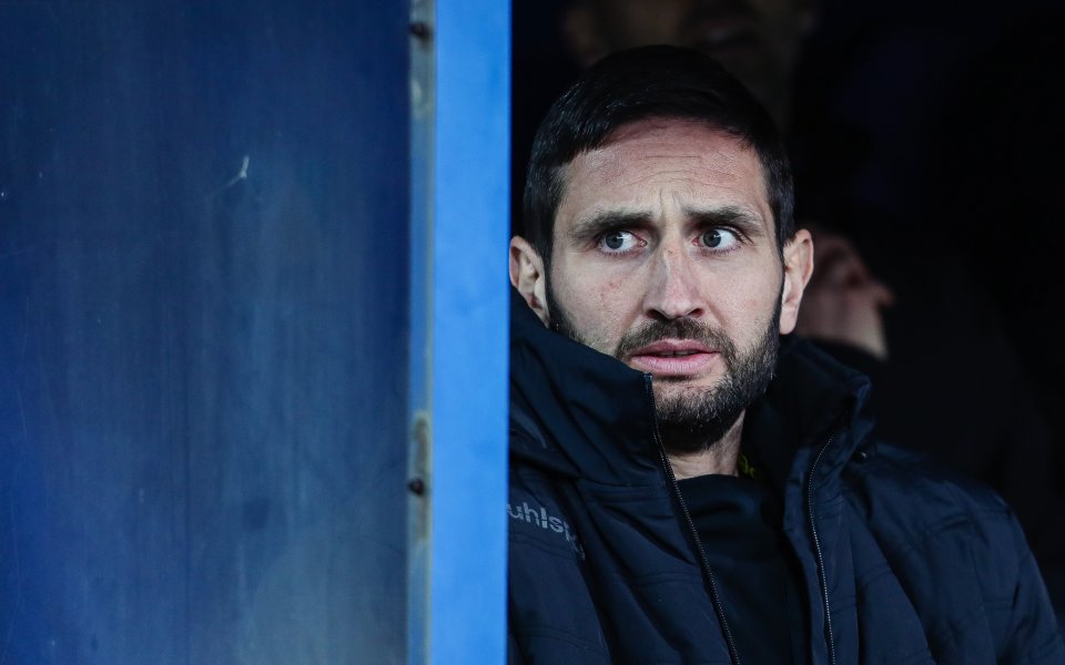 Александър Тунчев беше разочарован след поражението с 0:4 на неговия