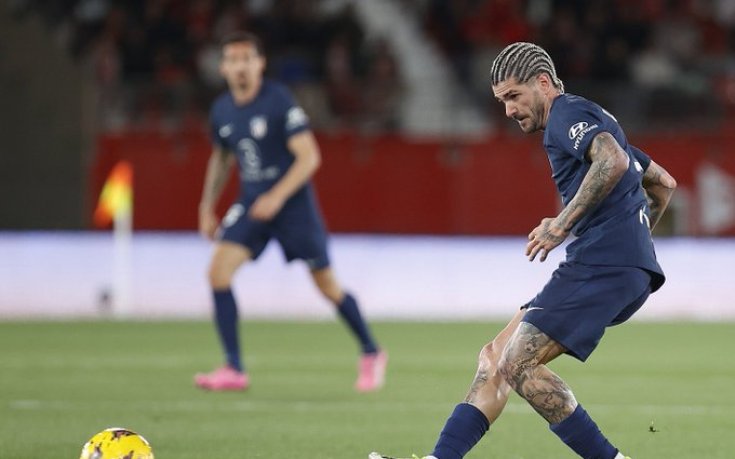 Атлетико Мадрид спука гуми срещу последния