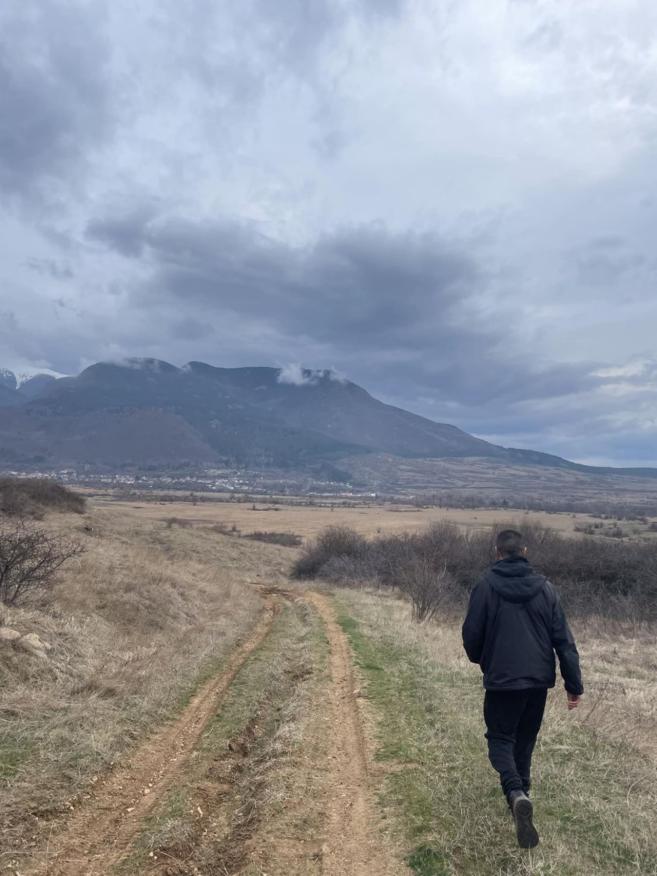  Полиция, жандармерия, планински спасители и доброволци продължиха да обхождат региона към Дупница 