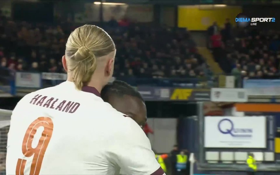 В 41-а минута на осминафиналния сблъсък между Лутън и Манчестър