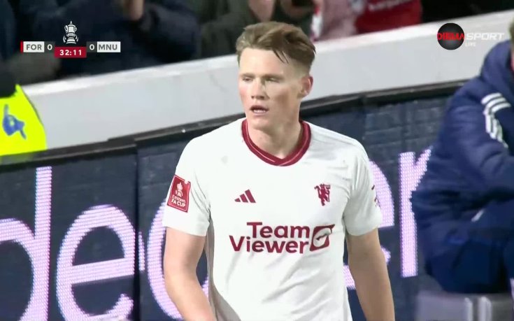 Светкавична реакция от вратаря на Форест (видео)