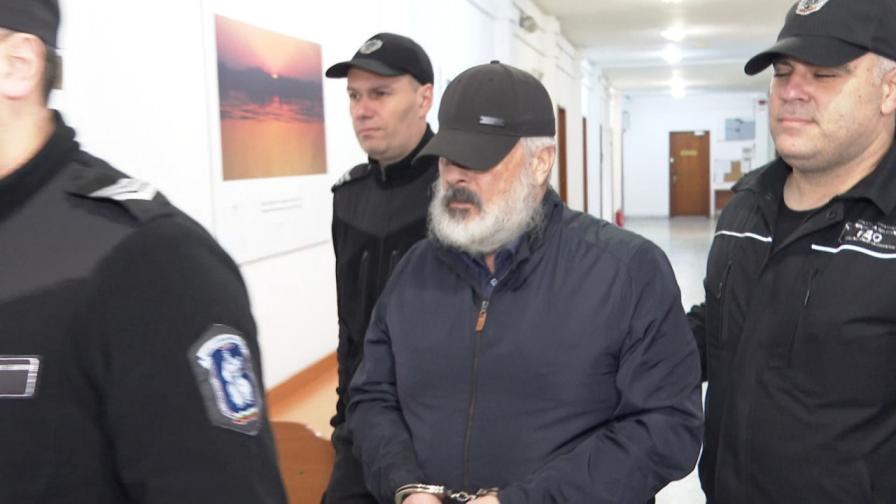 Доживотен затвор за двойно убийство в Бургас (СНИМКИ)
