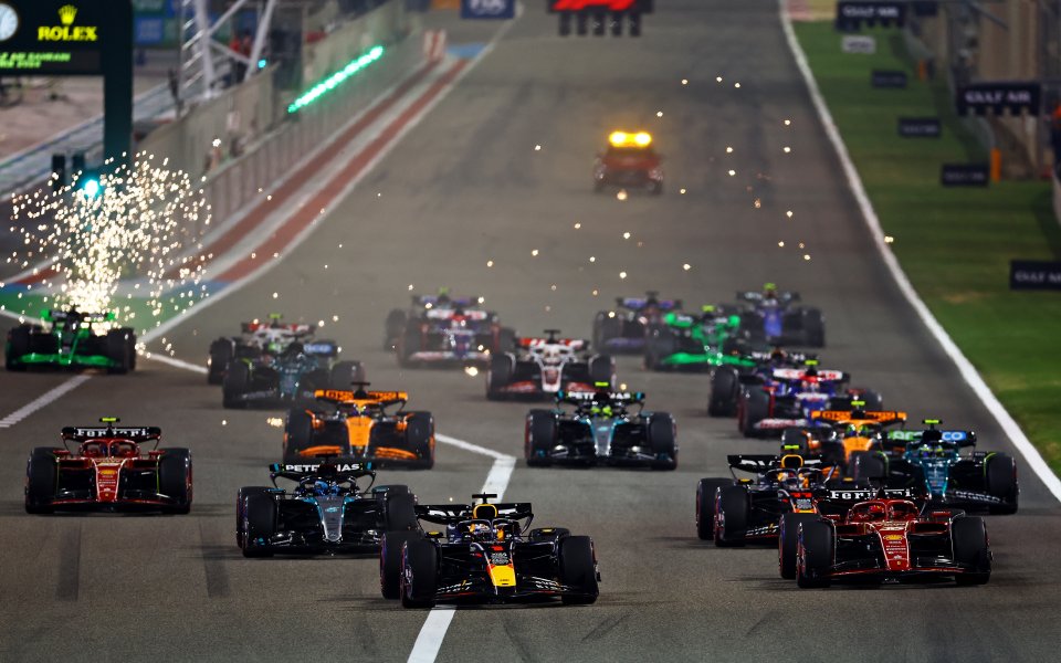 Формула 1 се отказва от използването на 16-инчови гуми. Според