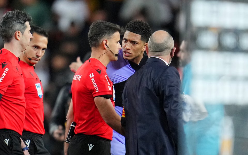 Звездата на Реал Мадрид Джуд Белингам беше наказан за два