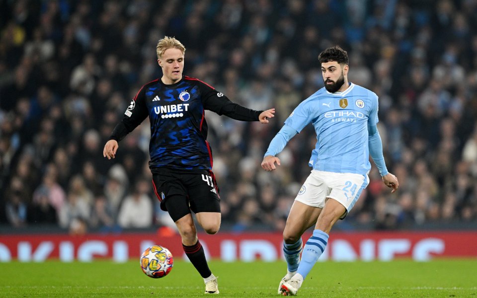 Отборите на Манчестър Сити и Копенхаген играят при резултат 2:1 в