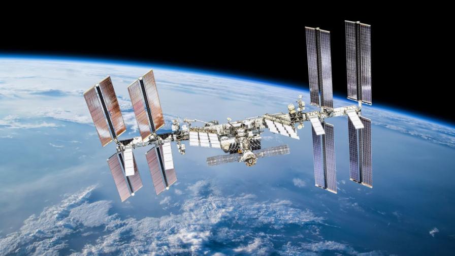 Четирима астронавти напуснаха Международната космическа станция