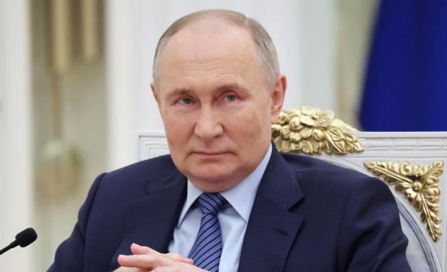 <p>Путин: Русия е отворена към диалог и преговори </p>