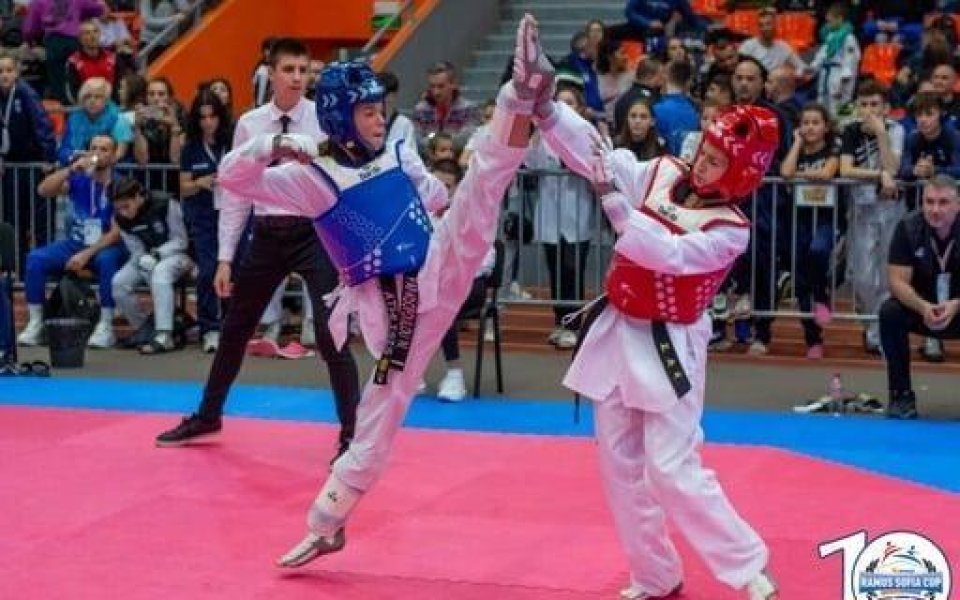 България с още 24 медала от силния турнир по таекуондо в София